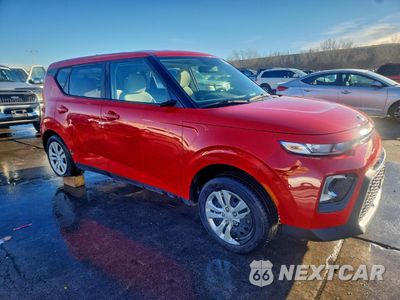 Czwarte zdjęcie samochodu z boku: 2021 KIA SOUL LX VIN:KNDJ23AU6M7124966 - miniatura
