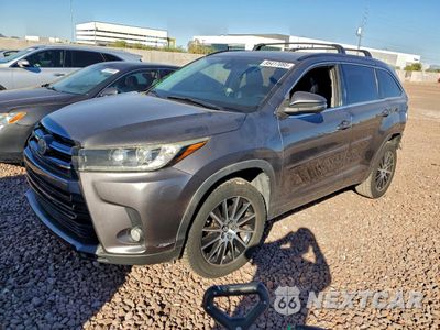 2018 TOYOTA HIGHLANDER SE 5TDKZRFH6JS534067 - główne zdjęcie licytacji z USA - miniatura