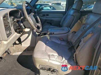 Zdjęcie 7 z 13 samochodu: 2001 CHEV SUBURBAN VIN:3GNEC16T31G128368 - miniatura