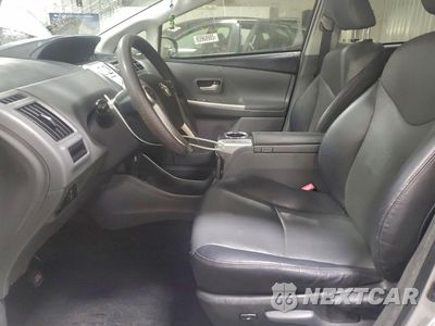 Zdjęcie 7 z 13 samochodu: 2012 TOYOTA PRIUS V VIN:JTDZN3EU7C3070829 - miniatura