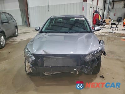Piąte zdjęcie samochodu w środku: 2024 KIA FORTE LXS VIN:3KPF24AD5RE777985 - miniatura