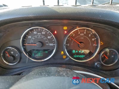 Zdjęcie 9 z 12 samochodu: 2015 JEEP WRANGLER UNLIMITED SPORT VIN:1C4BJWDG2FL622509 - miniatura