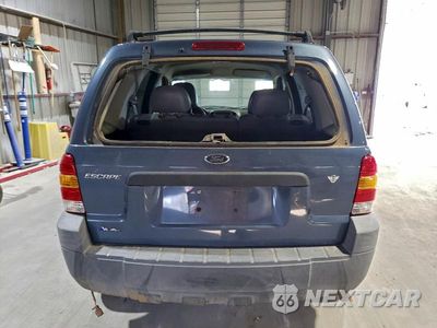 Zdjęcie 6 z 12 samochodu: 2005 FORD ESCAPE XLT VIN:1FMYU03105KA88762 - miniatura