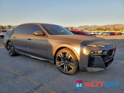 Czwarte zdjęcie samochodu z boku: 2023 BMW 740 I VIN:WBA23EH03PCM28457 - miniatura