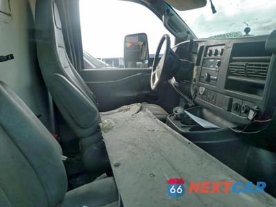 Zdjęcie 10 z 11 samochodu: 2017 CHEVROLET EXPRESS G3500 VIN:1GB0GRFF9H1336879 - miniatura