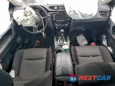 Zdjęcie 8 z 12 samochodu: 2020 NISSAN ROGUE S VIN:JN8AT2MV0LW102577 - miniatura