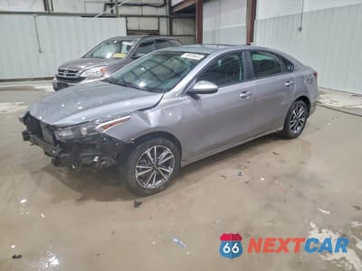 2024 KIA FORTE LXS 3KPF24AD5RE777985 - główne zdjęcie licytacji z USA - miniatura