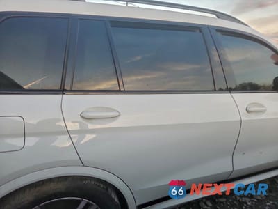 Zdjęcie 10 z 11 samochodu: 2024 BMW X7 XDRIVE40I VIN:5UX23EM01R9W04204 - miniatura