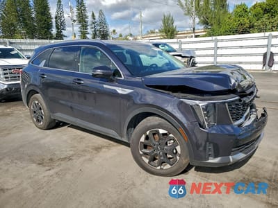 Czwarte zdjęcie samochodu z boku: 2025 KIA SORENTO S VIN:5XYRL4JC3SG397568 - miniatura