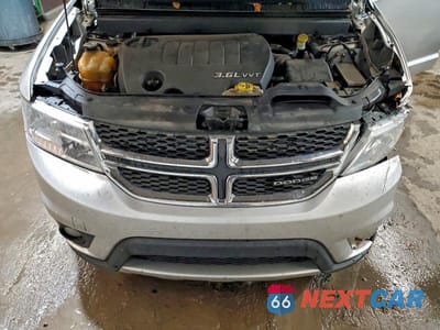 Zdjęcie 12 z 13 samochodu: 2011 DODGE JOURNEY MAINSTREET VIN:3D4PH1FG8BT557121 - miniatura