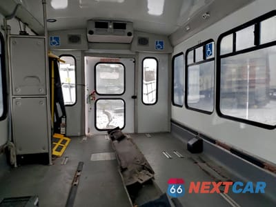 Zdjęcie 6 z 10 samochodu: 2019 FORD ECONOLINE E350 SUPER DUTY CUTAWAY VAN VIN:1FDEE3FS9KDC71664 - miniatura