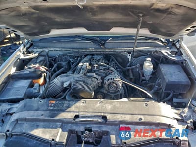 Zdjęcie 12 z 12 samochodu: 2011 CHEVROLET SUBURBAN K1500 LT VIN:1GNSKJE35BR306810 - miniatura