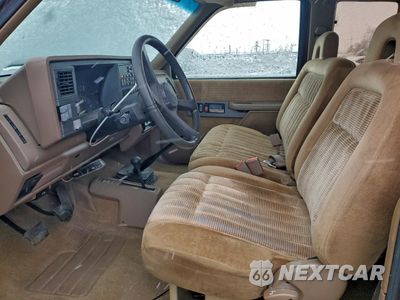 Zdjęcie 7 z 14 samochodu: 1993 CHEVROLET GMT-400 K2500 VIN:2GCFK29K1P1184951 - miniatura
