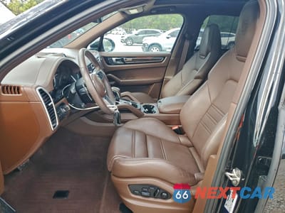 Zdjęcie 7 z 15 samochodu: 2023 PORSCHE CAYENNE BASE VIN:WP1AA2AY7PDA03996 - miniatura