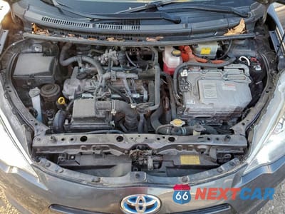 Zdjęcie 11 z 12 samochodu: 2014 TOYOTA PRIUS C VIN:JTDKDTB31E1571486 - miniatura