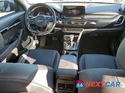 Zdjęcie 8 z 13 samochodu: 2023 KIA SELTOS EX VIN:KNDERCAA0P7421349 - miniatura