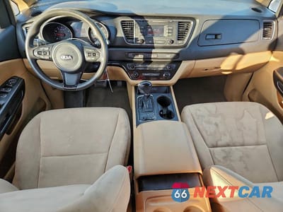 Zdjęcie 8 z 12 samochodu: 2015 KIA SEDONA LX VIN:KNDMB5C1XF6040203 - miniatura