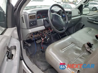 Zdjęcie 8 z 14 samochodu: 2002 FORD F250 SUPER DUTY VIN:1FTNF20L62EB26170 - miniatura