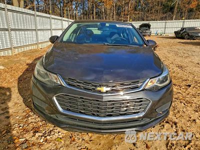Piąte zdjęcie samochodu w środku: 2017 CHEVROLET CRUZE LT VIN:1G1BE5SM8H7170299 - miniatura
