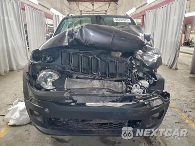 Piąte zdjęcie samochodu w środku: 2018 JEEP RENEGADE LATITUDE VIN:ZACCJBBB2JPH90627 - miniatura