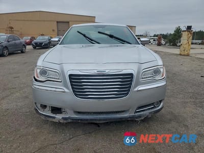 Piąte zdjęcie samochodu w środku: 2012 CHRYSLER 300 LIMITED VIN:2C3CCACG4CH265950 - miniatura