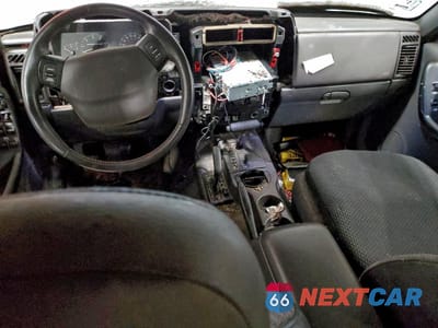 Zdjęcie 8 z 13 samochodu: 1999 JEEP CHEROKEE SPORT VIN:1J4FF68S6XL541137 - miniatura