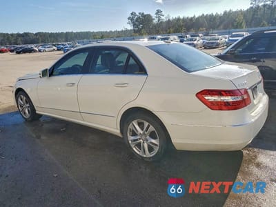 Drugie zdjęcie samochodu z przodu: 2010 MERCEDES-BENZ E 350 VIN:WDDHF5GBXAA128947 - miniatura
