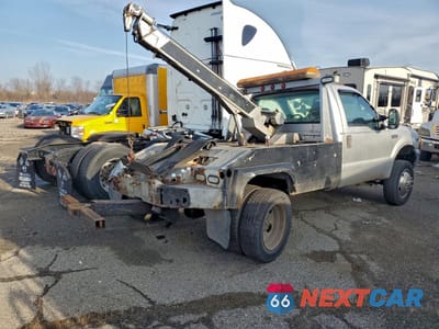 Trzecie zdjęcie samochodu z tyłu: 2000 FORD F450 SUPER DUTY VIN:1FDXF46S1YEC54498 - miniatura
