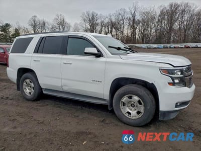 Czwarte zdjęcie samochodu z boku: 2017 CHEVROLET TAHOE K1500 LT VIN:1GNSKBKC2HR128387 - miniatura