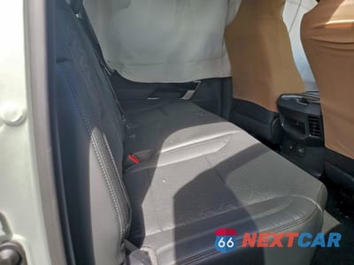 Zdjęcie 11 z 13 samochodu: 2024 TOYOTA TUNDRA CREWMAX LIMITED VIN:5TFJA5DB3RX221400 - miniatura