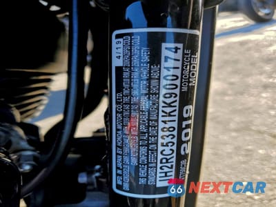Zdjęcie 9 z 10 samochodu: 2019 HONDA VT750 C2B VIN:JH2RC5381KK900174 - miniatura