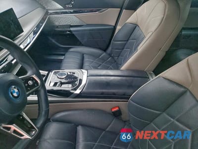 Zdjęcie 8 z 11 samochodu: 2024 BMW I7 EDRIVE50 VIN:WBY43EJ08RCR34213 - miniatura