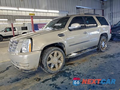 2012 CADILLAC ESCALADE LUXURY 1GYS4BEF3CR128295 - główne zdjęcie licytacji z USA - miniatura
