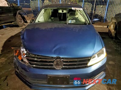 Piąte zdjęcie samochodu w środku: 2017 VOLKSWAGEN JETTA S VIN:3VW2B7AJ1HM380006 - miniatura