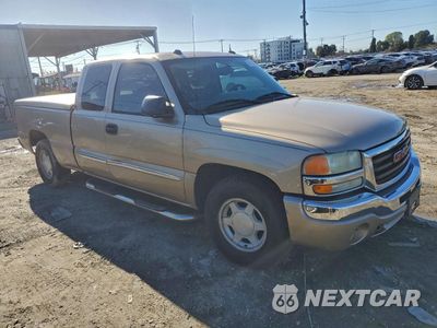Czwarte zdjęcie samochodu z boku: 2004 GMC NEW SIERRA C1500 VIN:2GTEC19V641136743 - miniatura