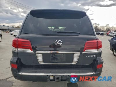 Zdjęcie 6 z 12 samochodu: 2015 LEXUS LX 570 VIN:JTJHY7AXXF4171207 - miniatura