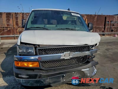 Piąte zdjęcie samochodu w środku: 2024 CHEVROLET EXPRESS G3500 LT VIN:1GAZGPFP4R1202176 - miniatura