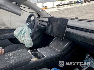 Zdjęcie 8 z 12 samochodu: 2026 TESLA MODEL Y VIN:7SAYGDEE2TA394469 - miniatura