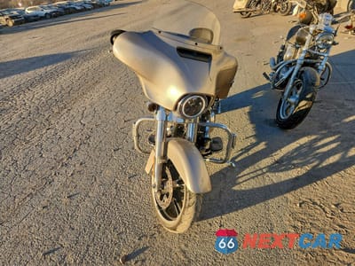 Drugie zdjęcie samochodu z przodu: 2018 HARLEY-DAVIDSON FLHX STREET GLIDE VIN:1HD1KBC15JB635718 - miniatura