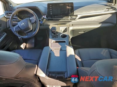 Zdjęcie 8 z 15 samochodu: 2024 TOYOTA SIENNA XSE VIN:5TDCSKFC5RS117605 - miniatura