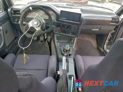 Zdjęcie 8 z 12 samochodu: 1987 BMW 325 E AUTOMATIC VIN:WBAAB6409H1683427 - miniatura