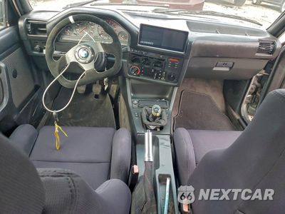 Zdjęcie 8 z 12 samochodu: 1987 BMW 325 E AUTOMATIC VIN:WBAAB6409H1683427 - miniatura