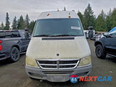 Piąte zdjęcie samochodu w środku: 2005 DODGE SPRINTER 3500 VIN:WD0PD544355797407 - miniatura