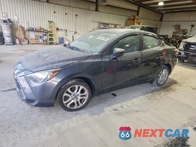 2017 TOYOTA YARIS IA 3MYDLBYV3HY167184 - główne zdjęcie licytacji z USA - miniatura