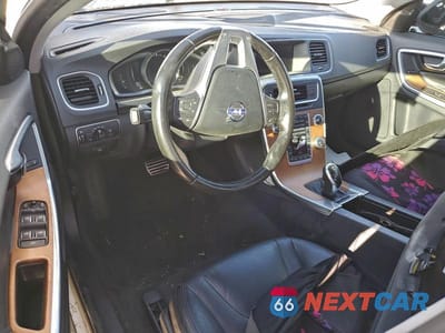 Zdjęcie 8 z 12 samochodu: 2016 VOLVO S60 PLATINUM VIN:LYV402FM3GB098056 - miniatura