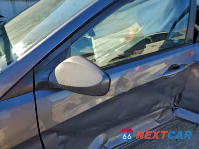 Zdjęcie 7 z 12 samochodu: 2016 HYUNDAI ACCENT SE VIN:KMHCT5AE8GU251441 - miniatura