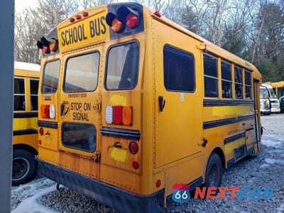 Czwarte zdjęcie samochodu z boku: 2012 CHEVROLET EXPRESS SCHOOL BUS VIN:1GB3G3BG4C1126062 - miniatura