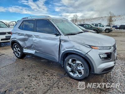 Czwarte zdjęcie samochodu z boku: 2025 HYUNDAI VENUE SEL VIN:KMHRC8A32SU364689 - miniatura