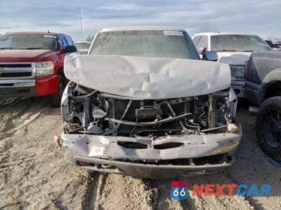 Piąte zdjęcie samochodu w środku: 2000 CHEVROLET SILVERADO K1500 VIN:2GCEK19T2Y1205581 - miniatura