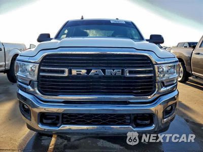 Piąte zdjęcie samochodu w środku: 2019 RAM 2500 BIG HORN VIN:3C6UR5DL9KG563823 - miniatura